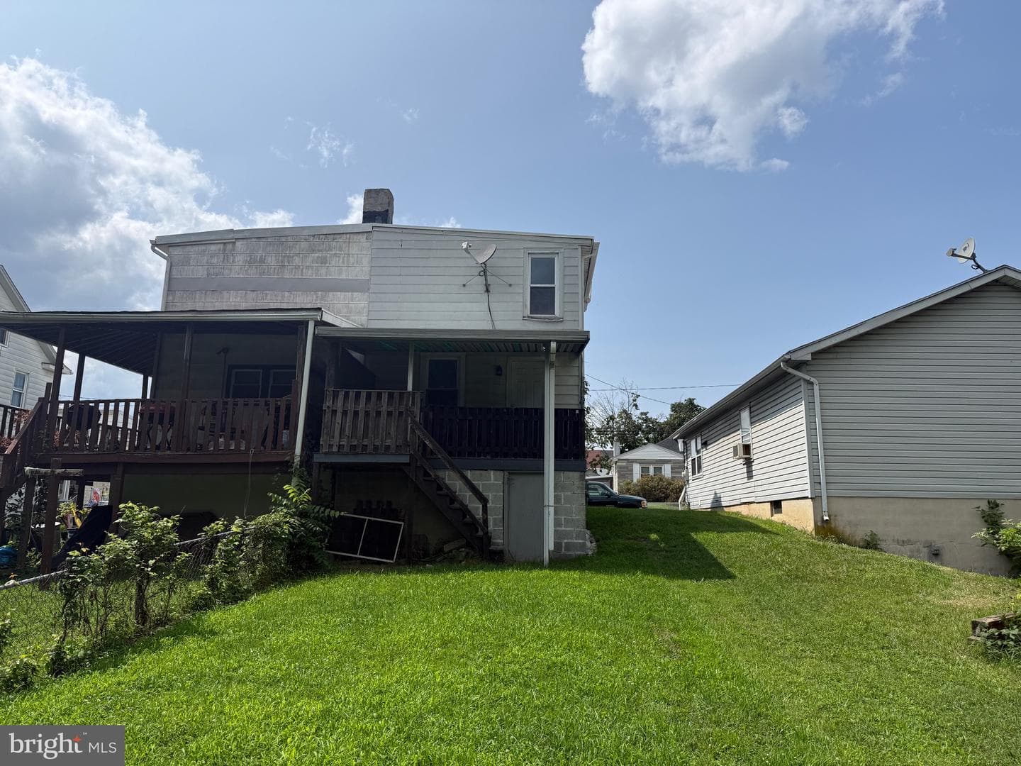 532 Ridge Street photo 2