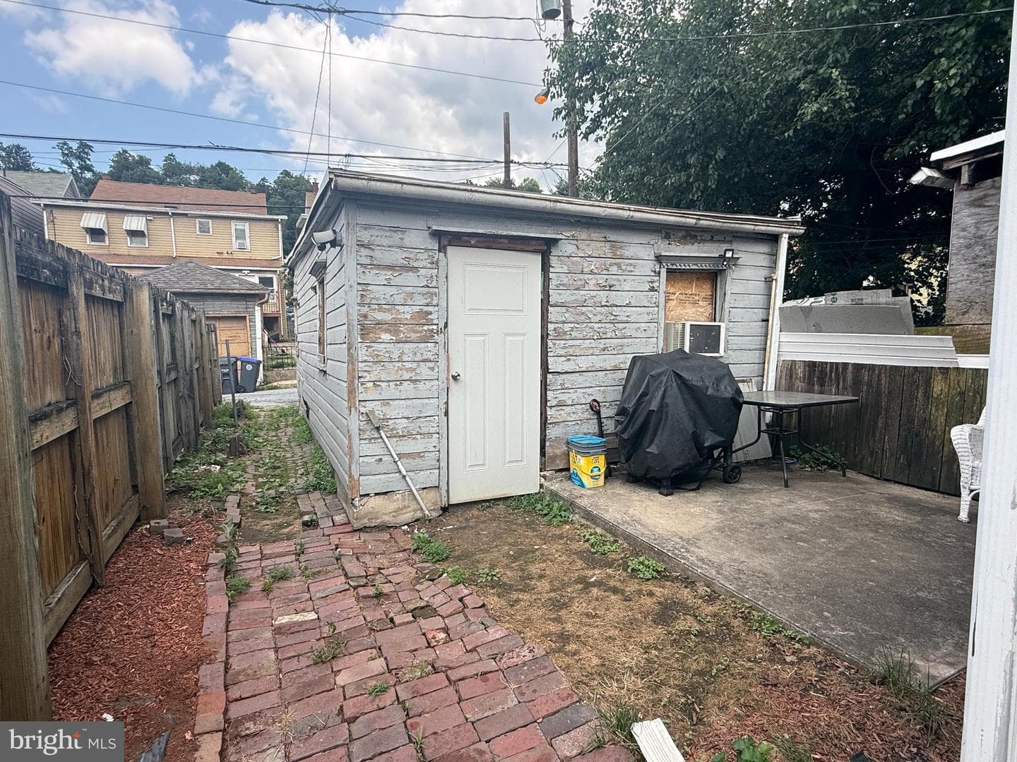 613 S Front Street photo 18