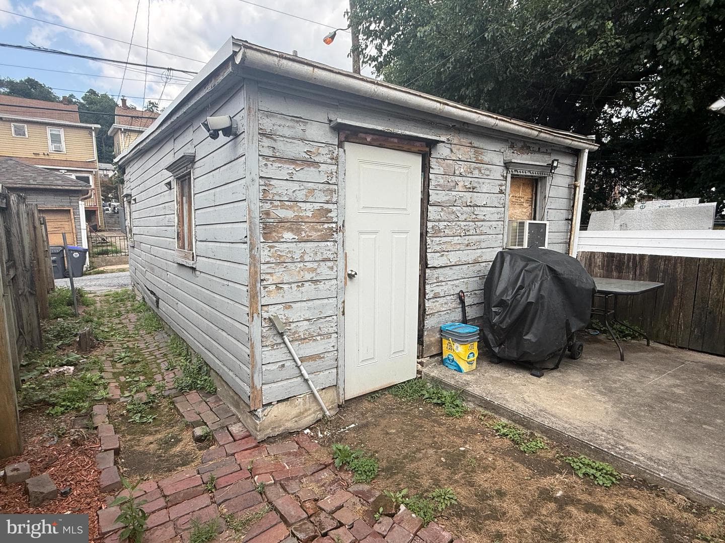 613 S Front Street photo 20