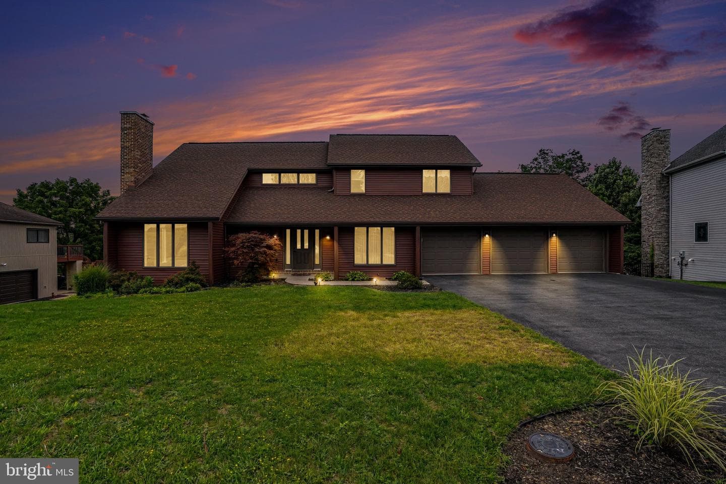 2093 Fairway Lane photo 1