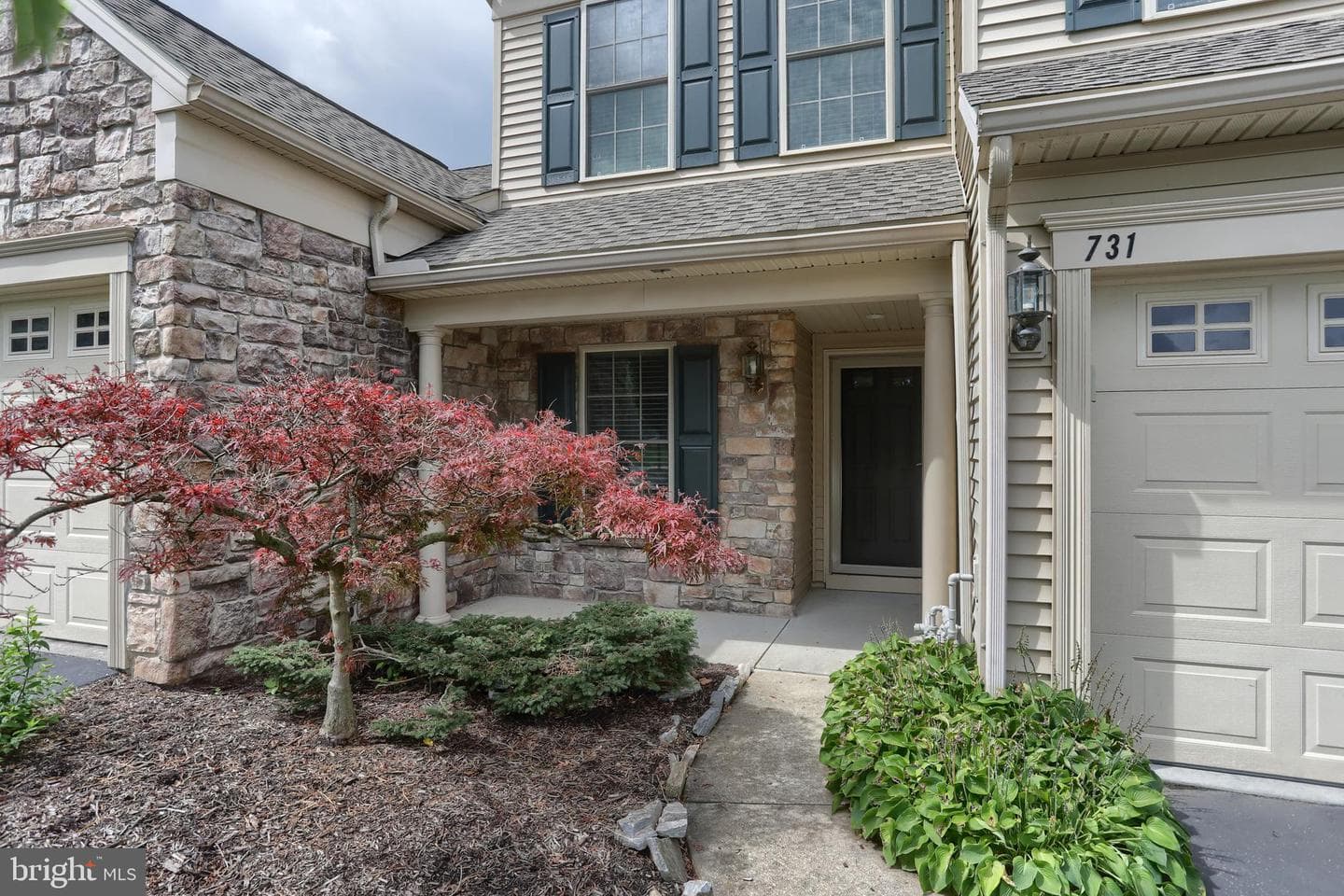 731 Creekside Drive photo 1