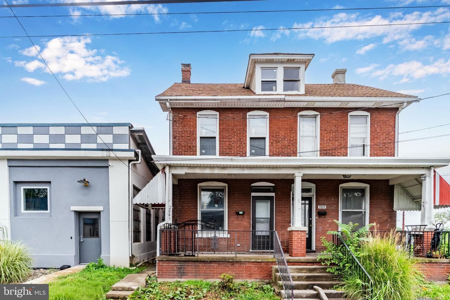 2041 Greenwood Street photo 1