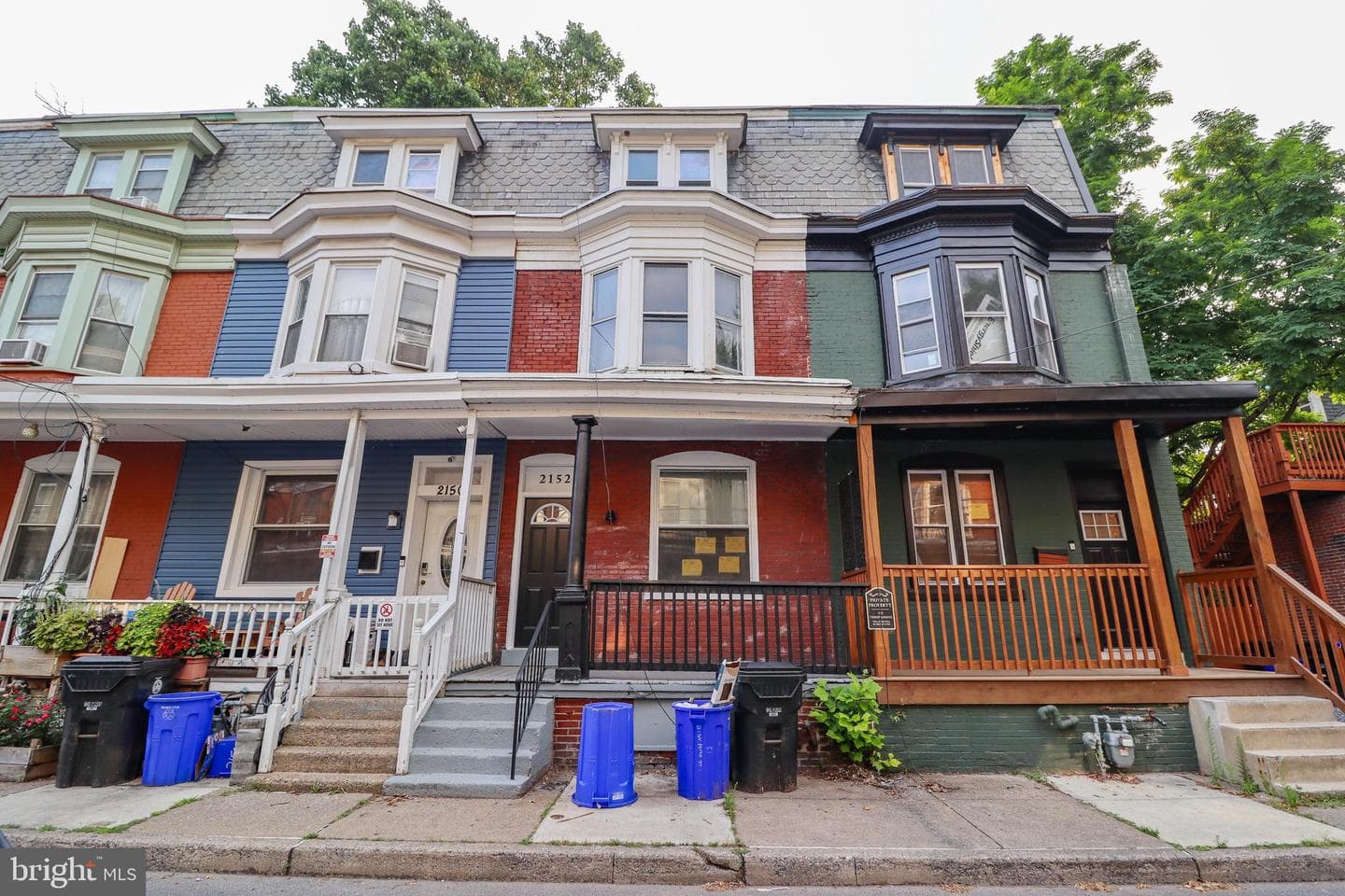 2152 Penn Street photo 1
