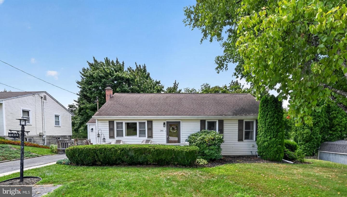 1355 Peiffers Lane photo 1