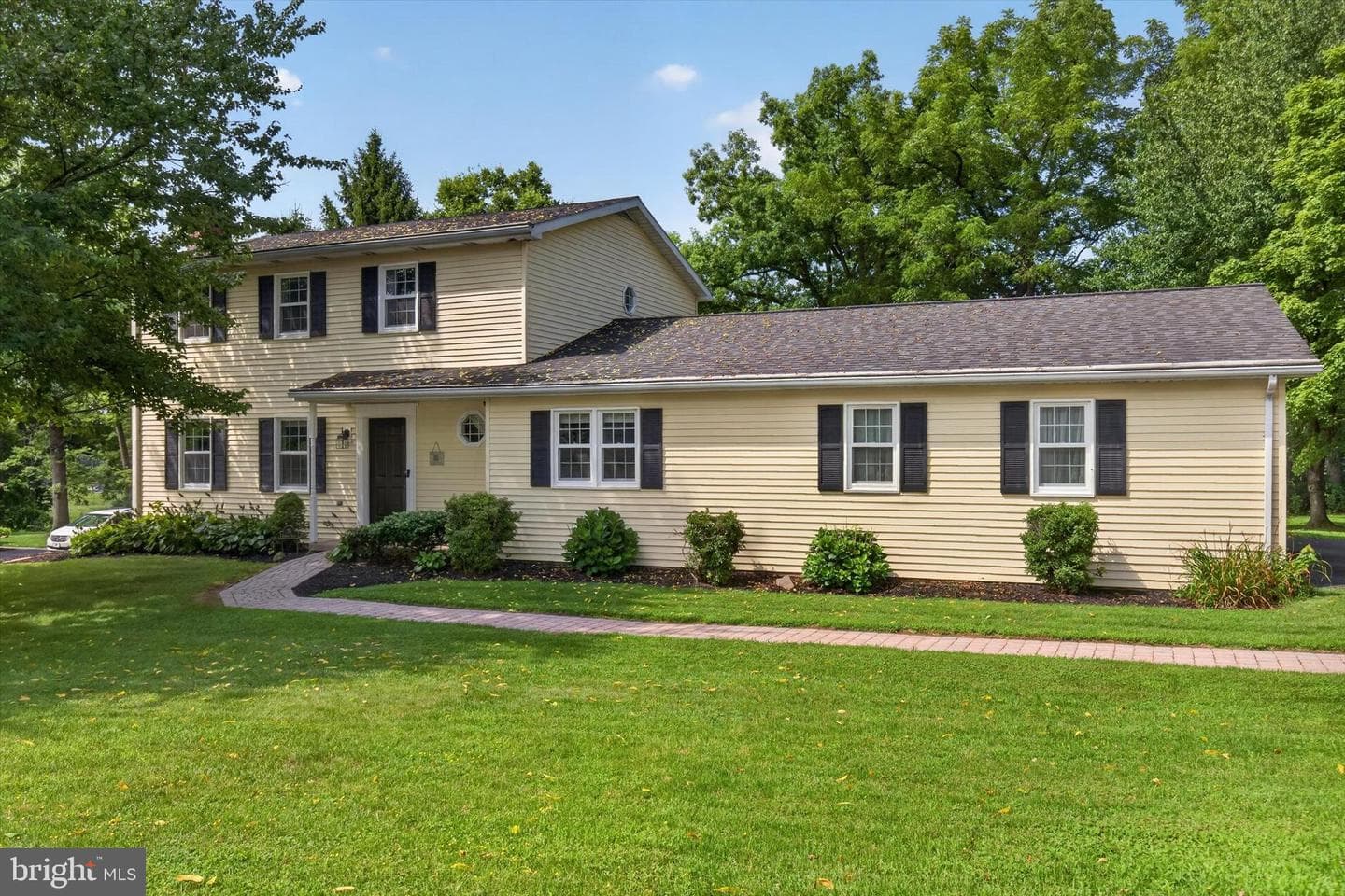 231 Dogwood Drive photo 1
