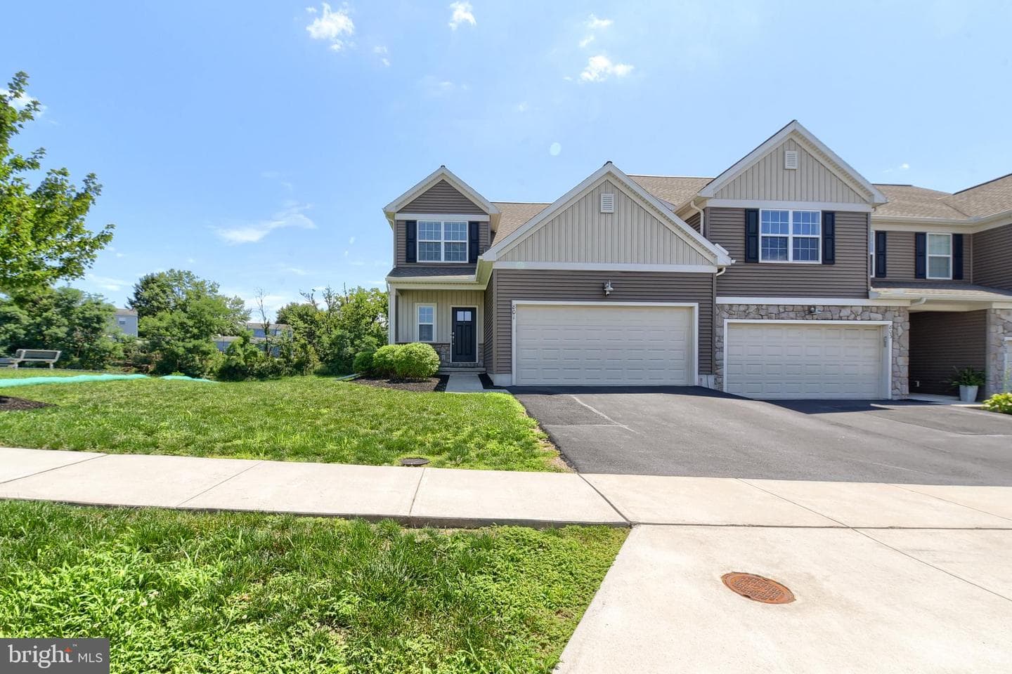 801 Anthony Drive photo 1