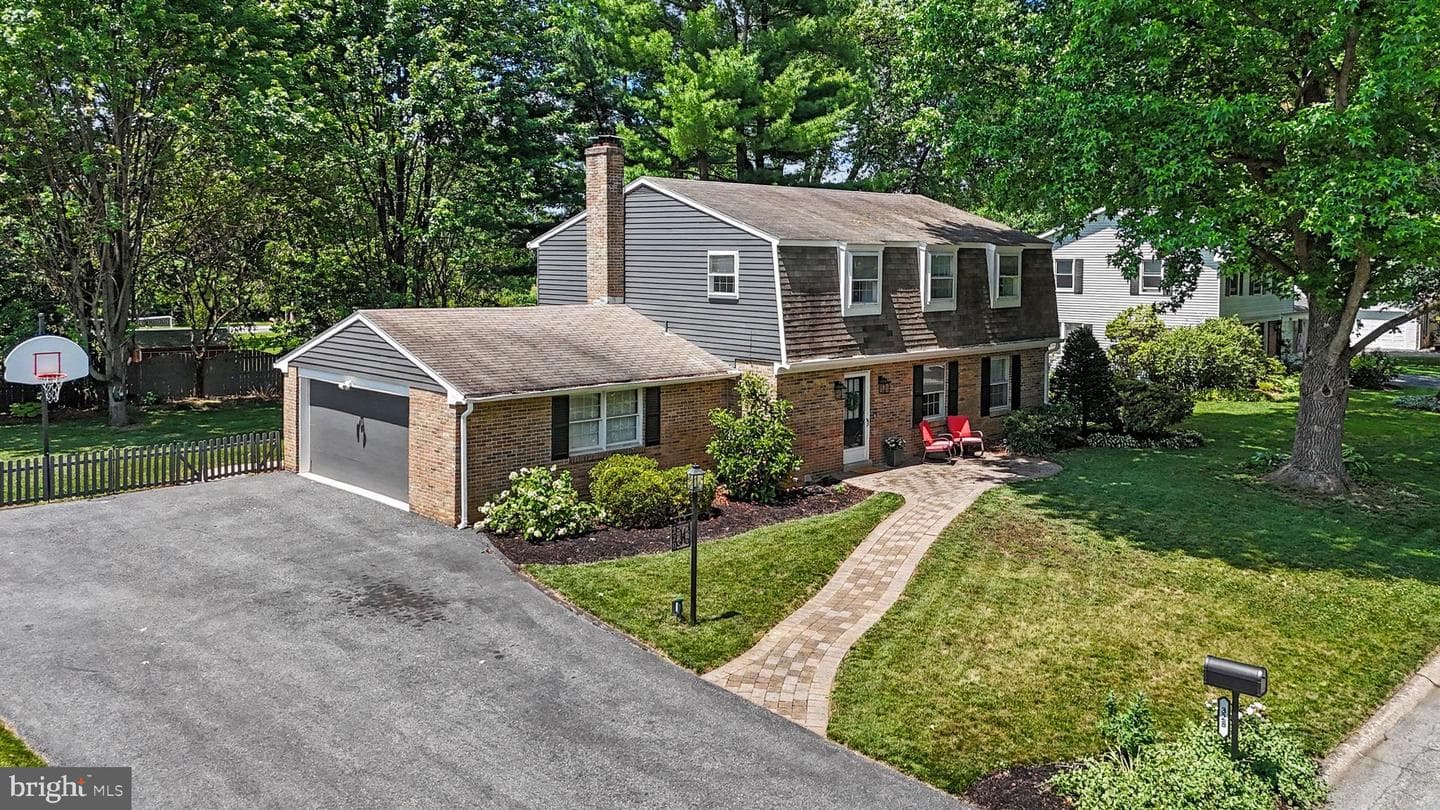 328 Harvey Road photo 1