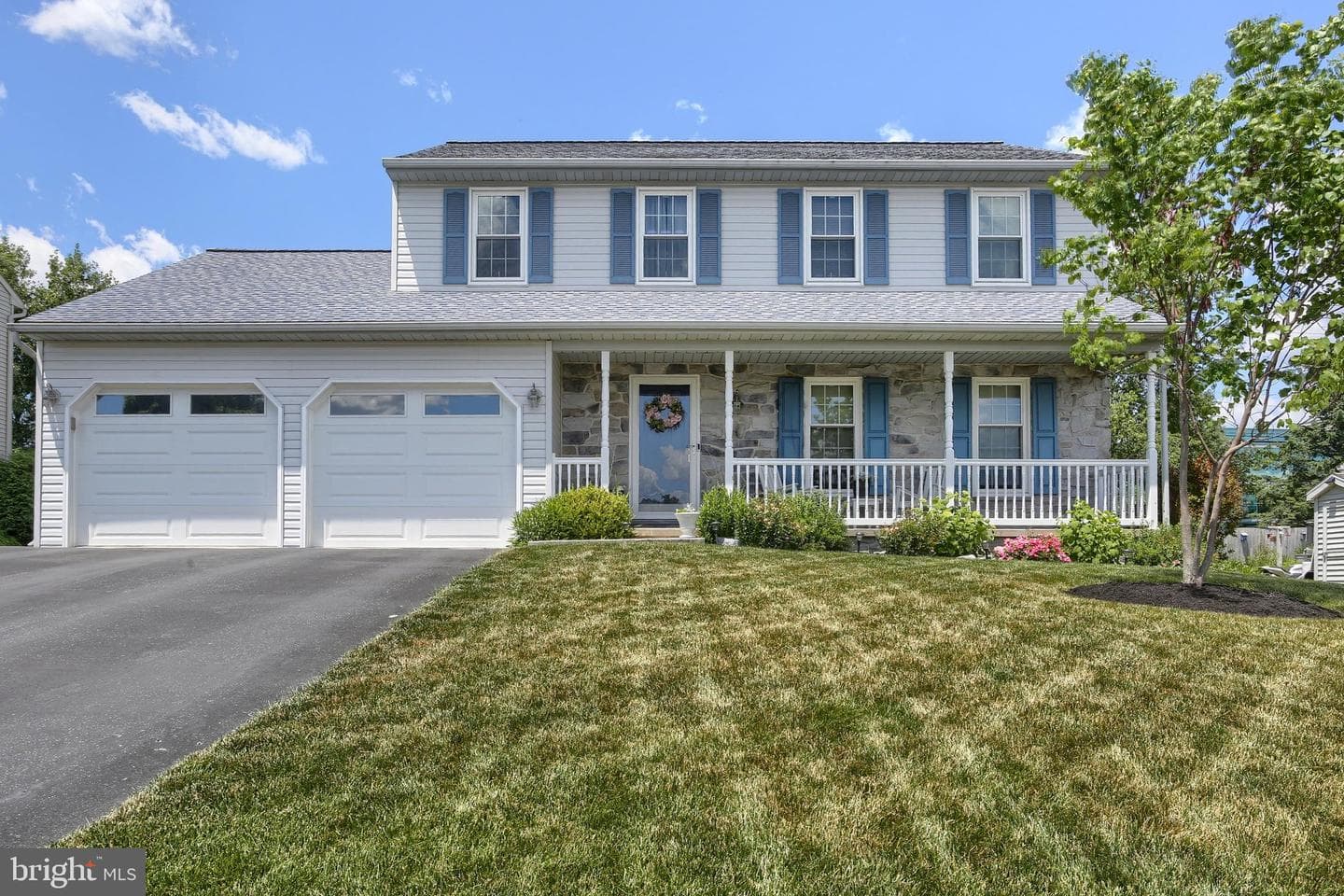 2600 Magnolia Terrace photo 1