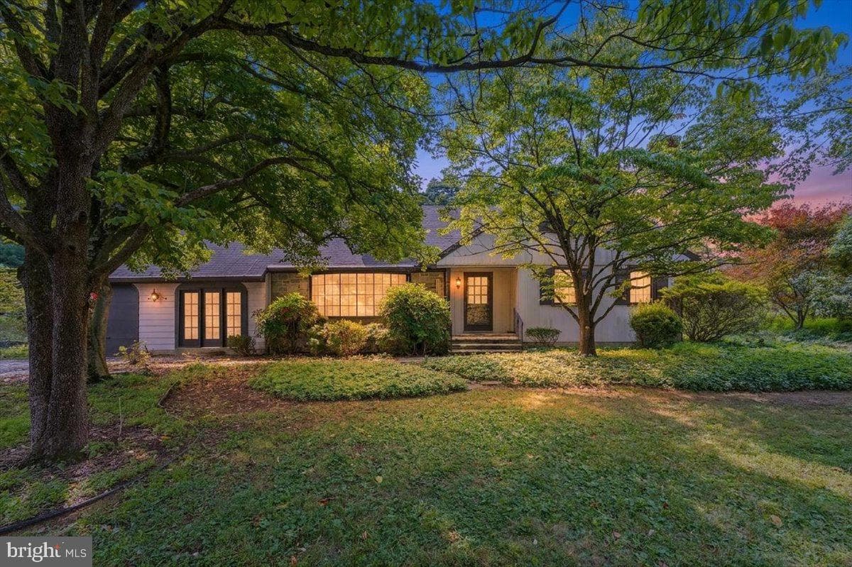 1117 Whitehall Drive photo 1