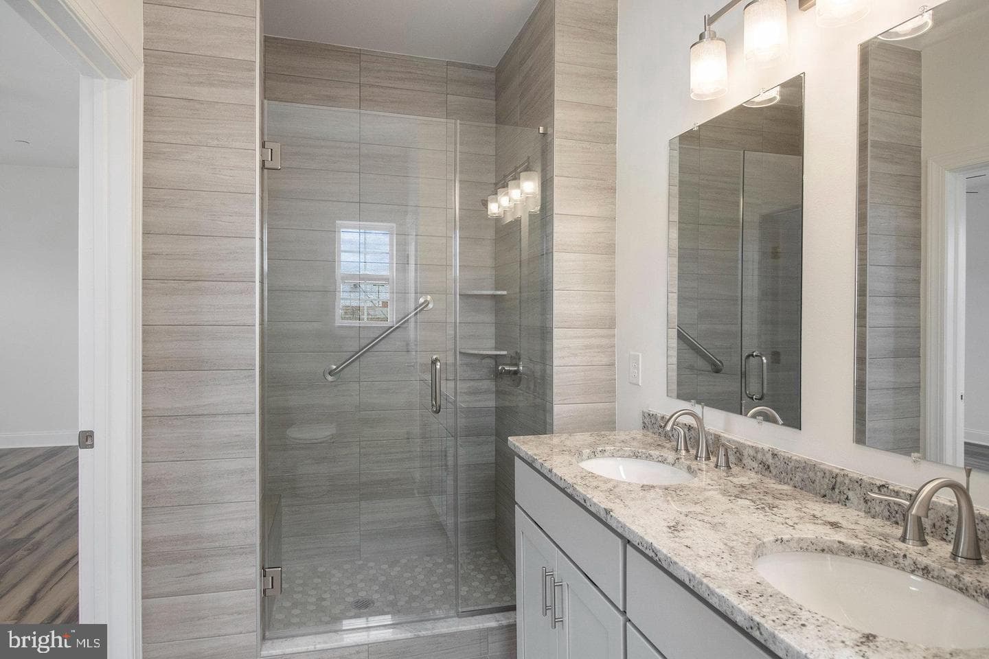 411 Harvin Way photo 7