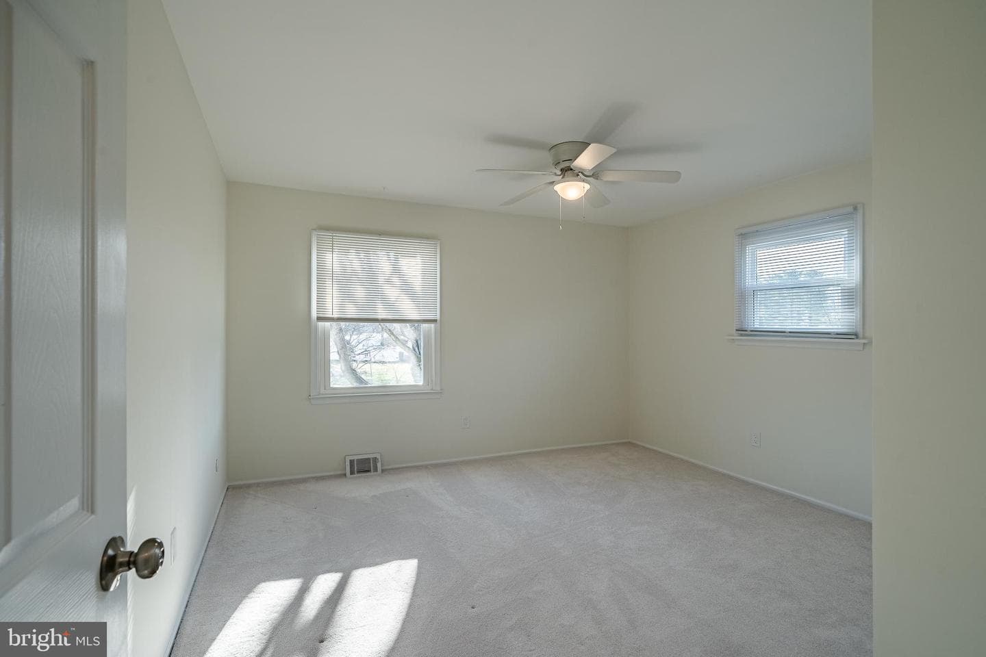 128 Belmont Drive photo 28