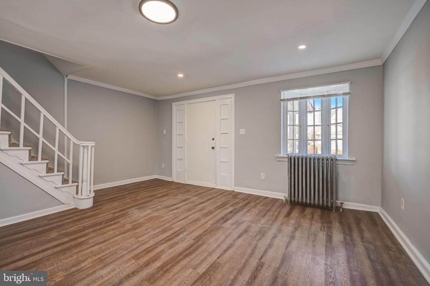 144 E Essex Avenue photo 4