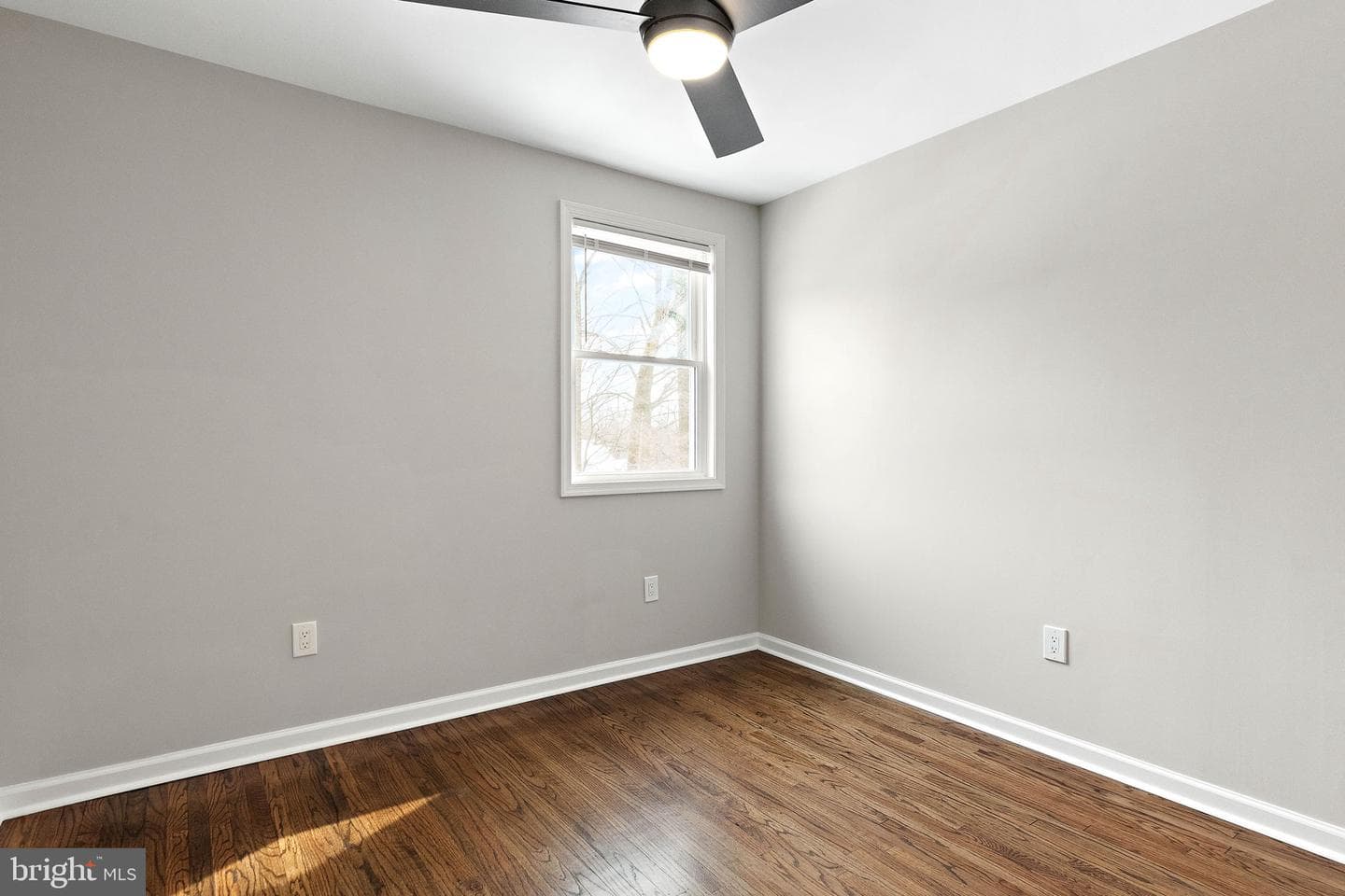 1770 Hillcrest Lane photo 25