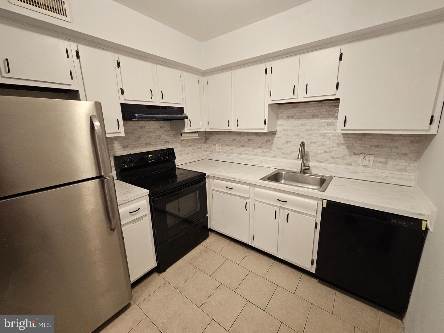 5200 Hilltop Drive #ee22 photo 6
