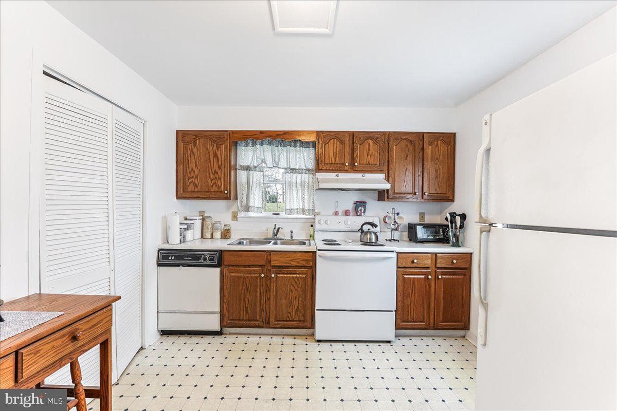 737 Quince Lane photo 7