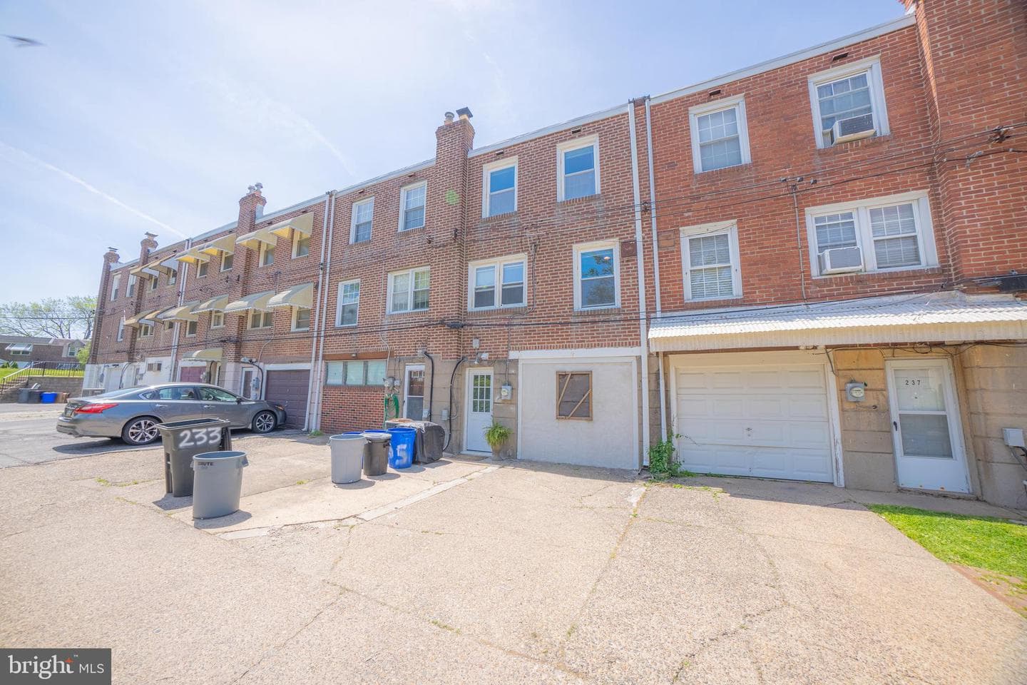 235 Gramercy Drive photo 20