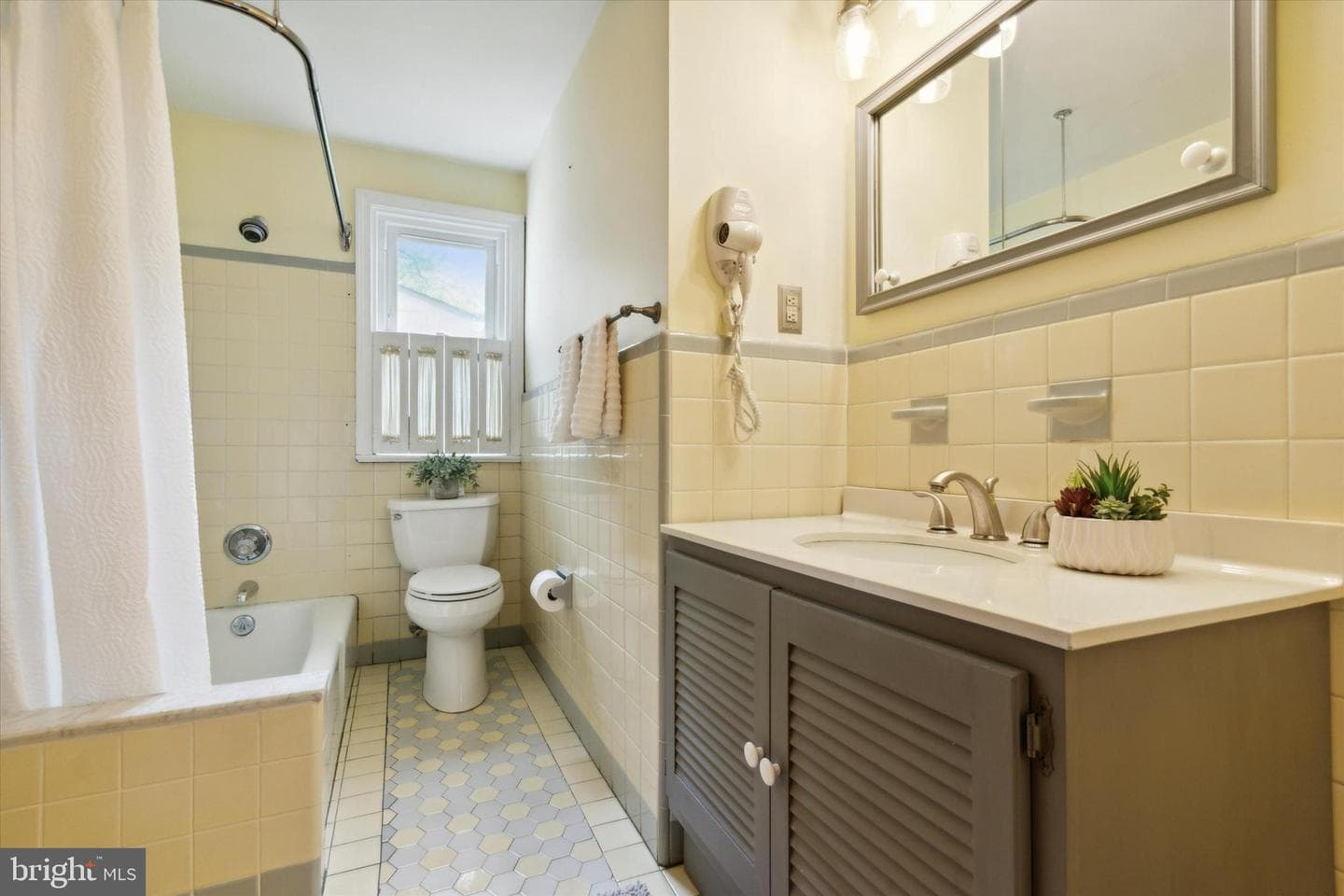 1003 Richmond Road photo 23
