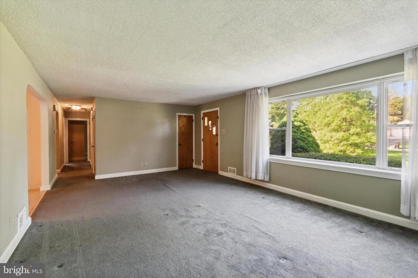 1003 Richmond Road photo 9