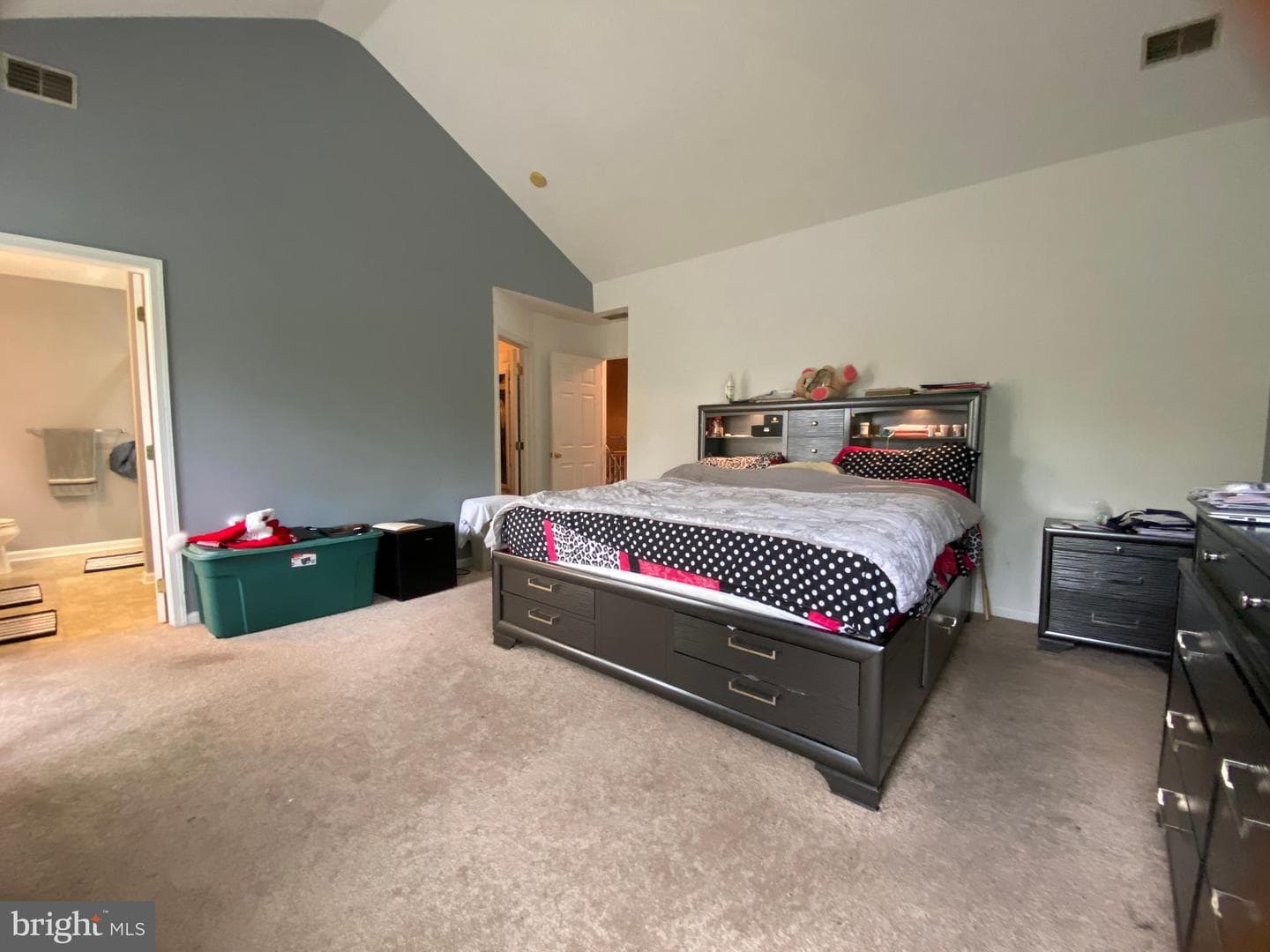 19 Hillview Circle photo 22