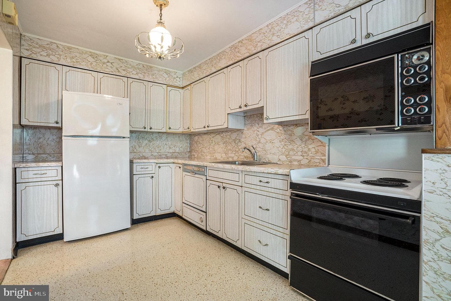 440 Kent Road photo 9
