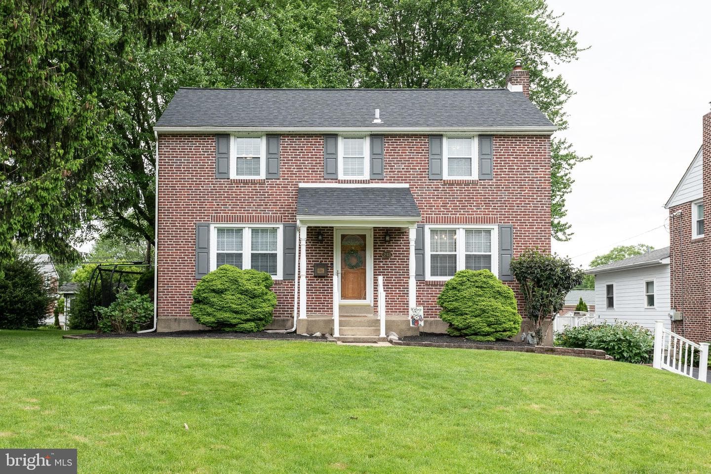 248 Colonial Park Drive photo 1