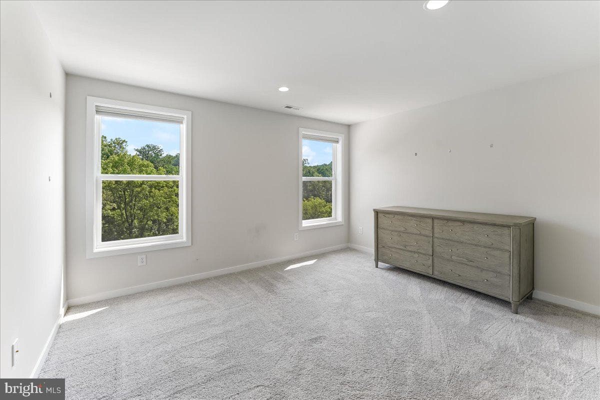 104 Kennedy Drive photo 28