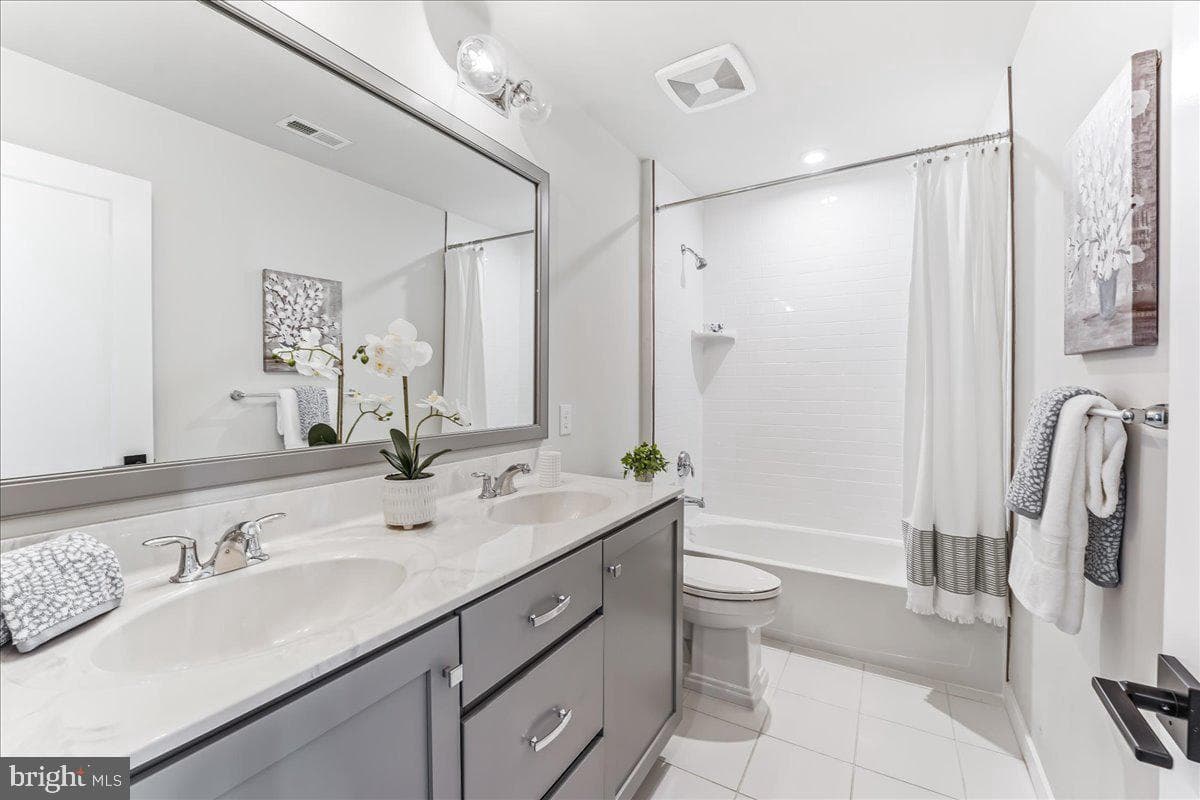 104 Kennedy Drive photo 29