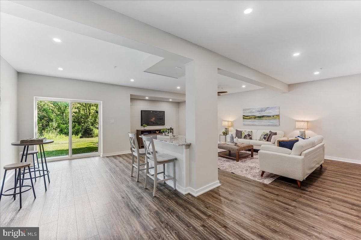 104 Kennedy Drive photo 30