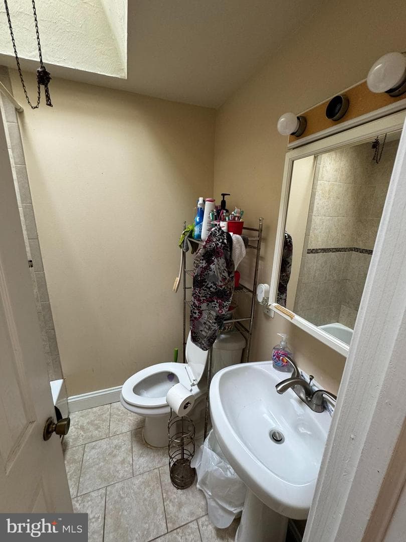 1541 Yates Avenue photo 7