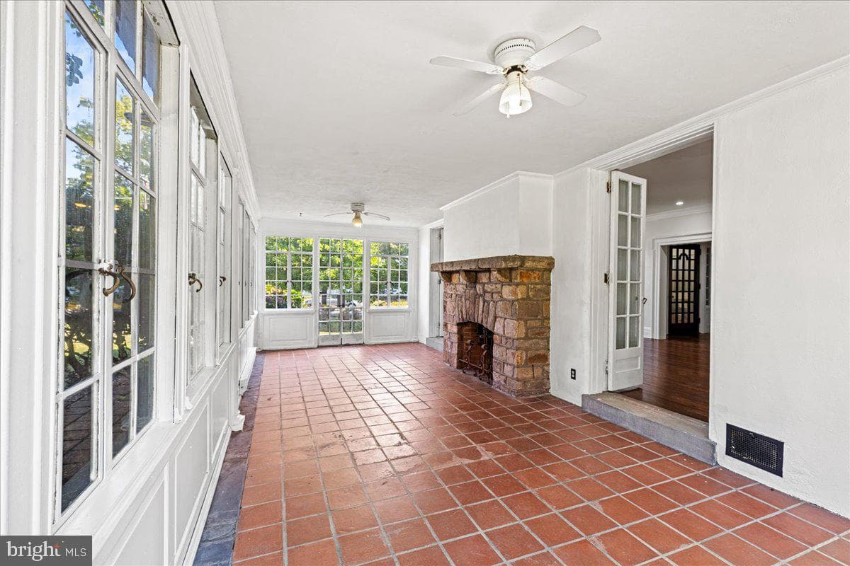 14 N Swarthmore Avenue photo 17