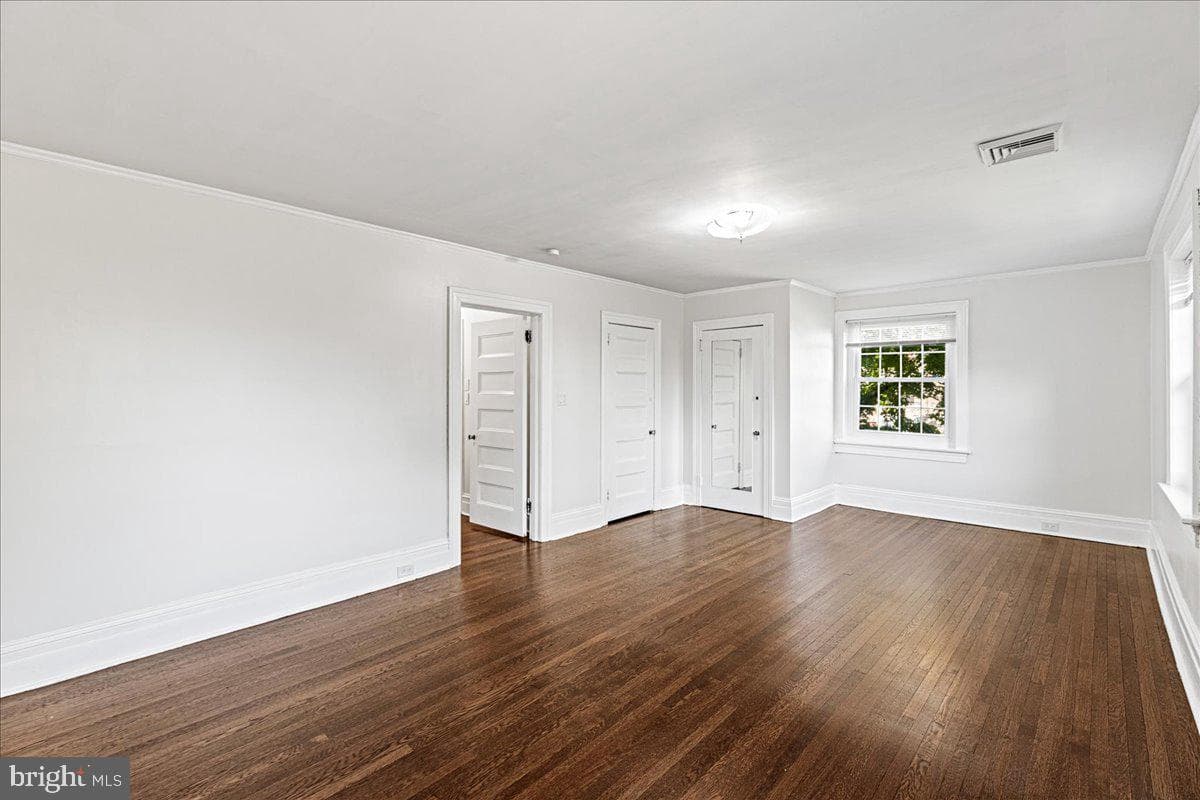 14 N Swarthmore Avenue photo 19