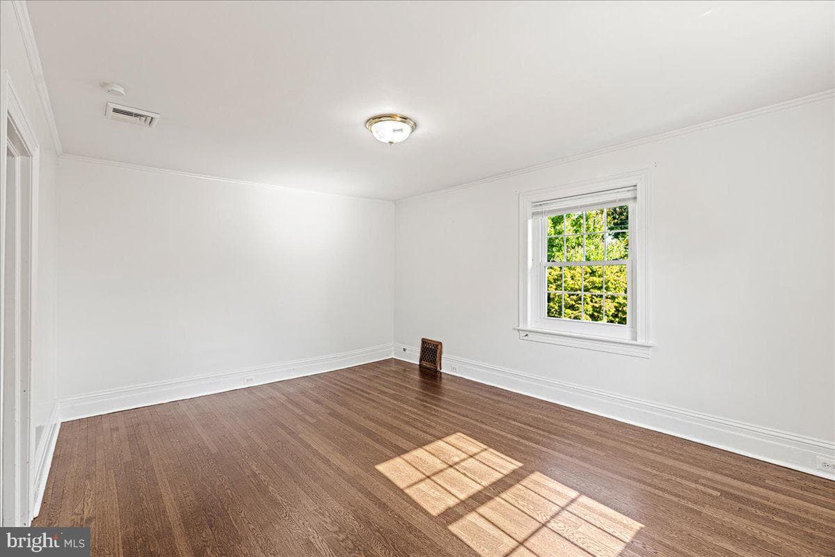 14 N Swarthmore Avenue photo 25