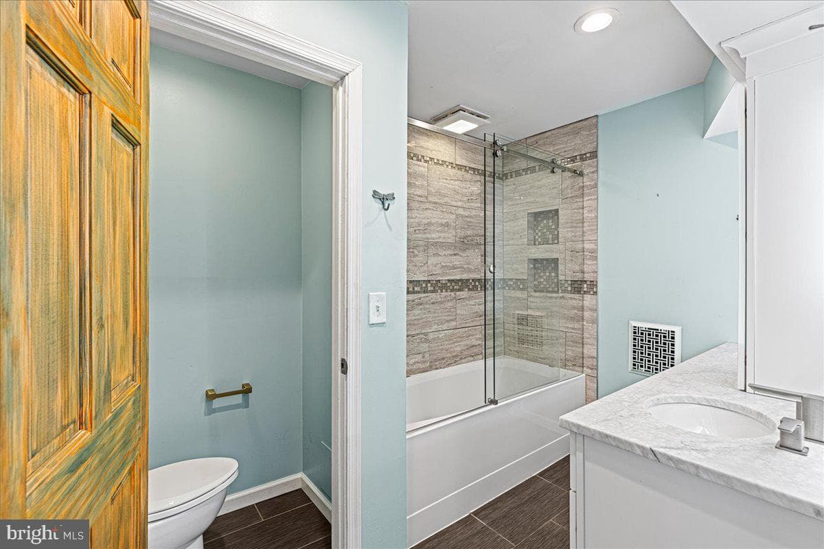 14 N Swarthmore Avenue photo 27