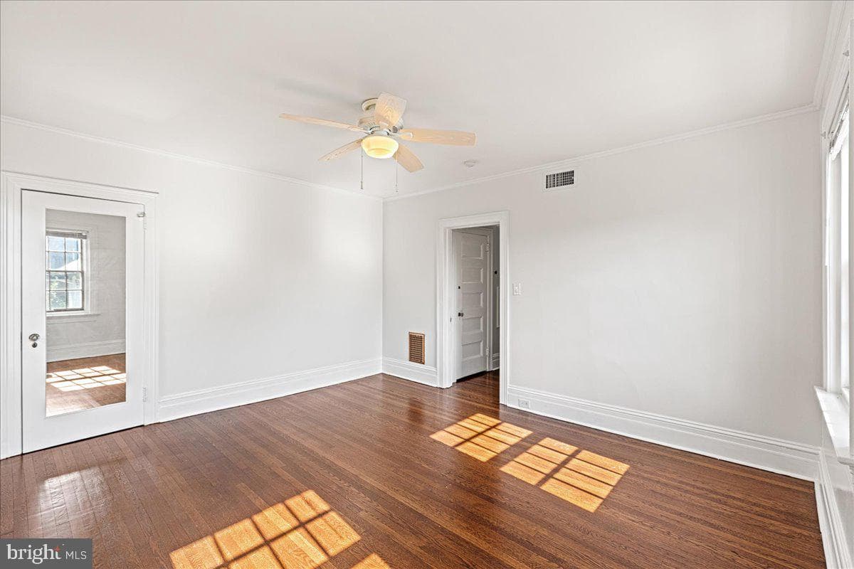 14 N Swarthmore Avenue photo 30