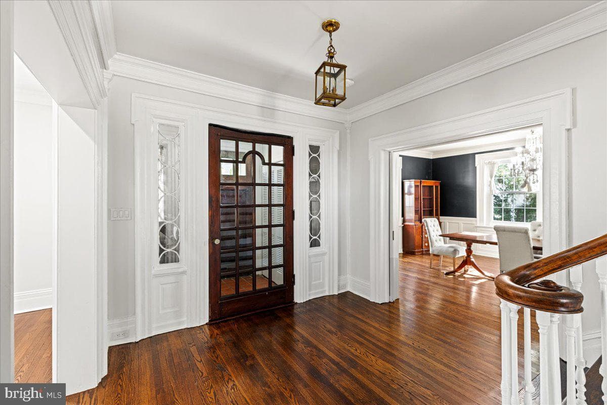 14 N Swarthmore Avenue photo 6
