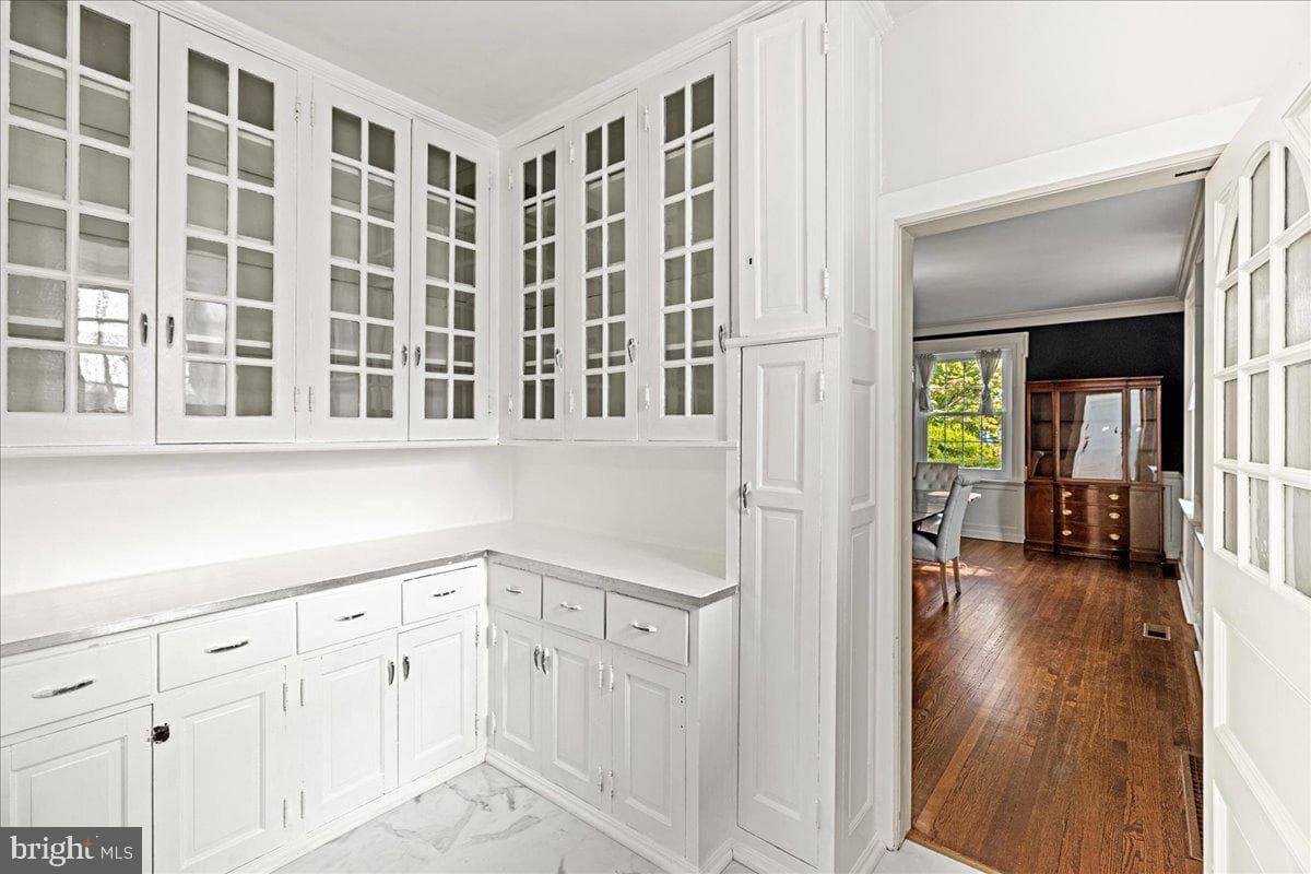 14 N Swarthmore Avenue photo 9
