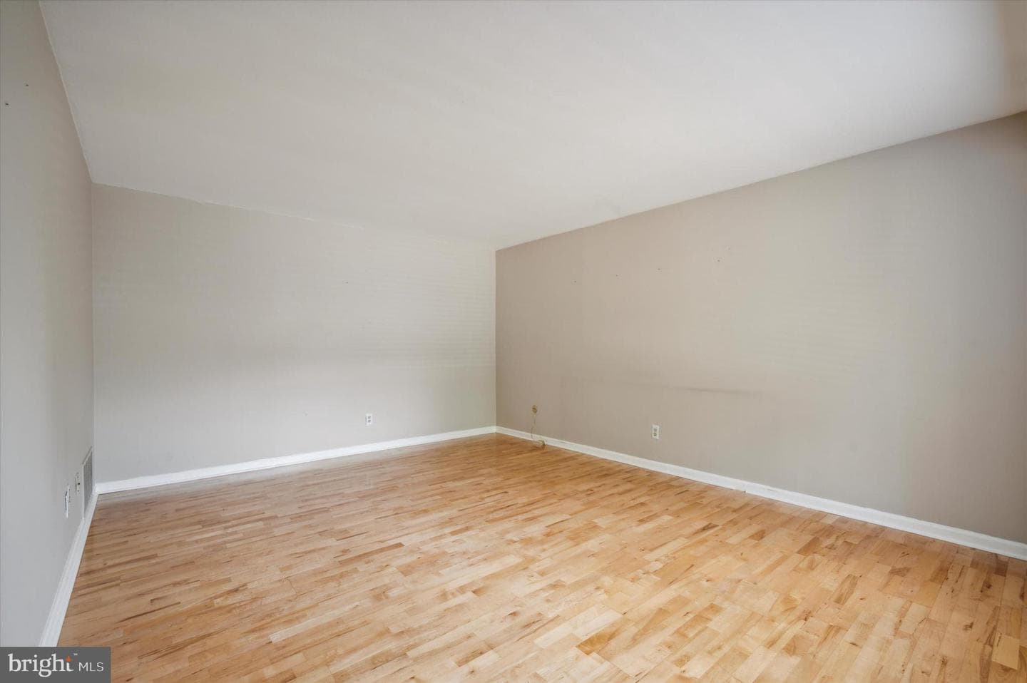 2509 Red Oak Circle #2509-A photo 5