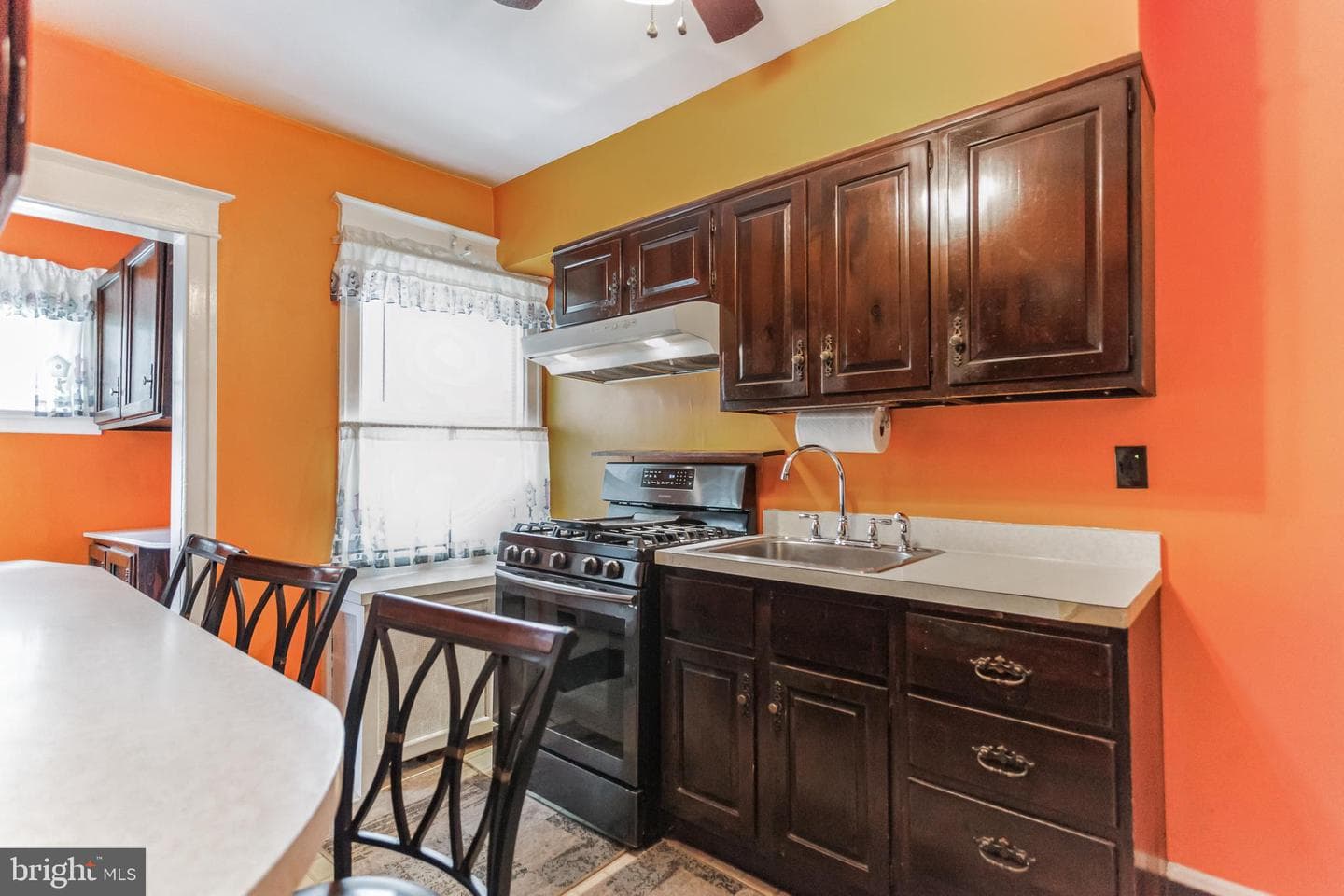 115 Wilson Avenue photo 11