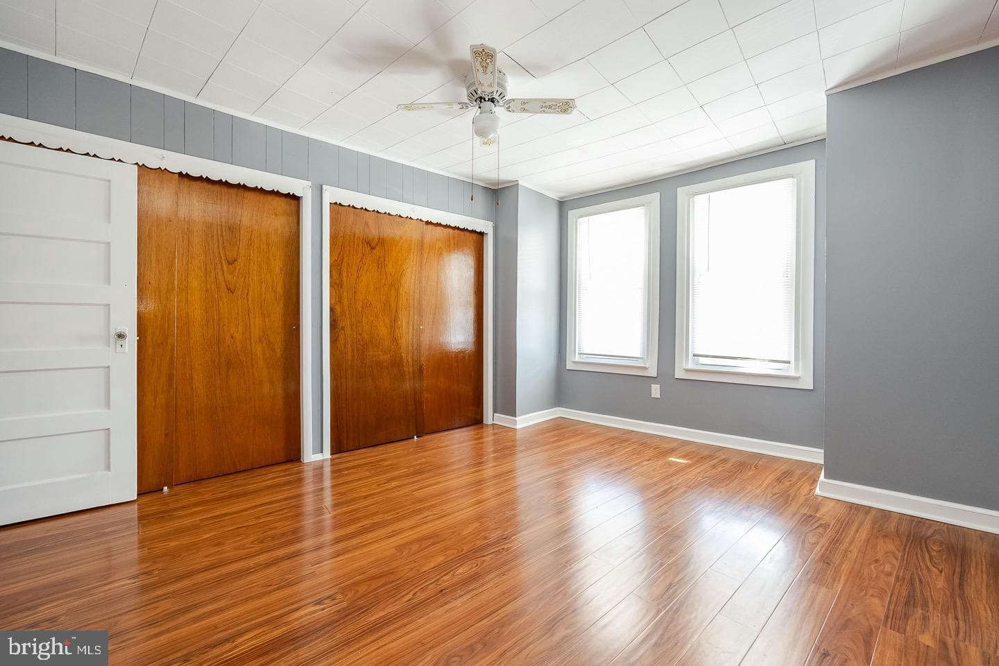 1116 E 11th Street photo 11
