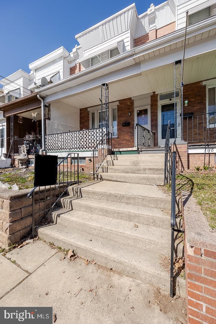 1116 E 11th Street photo 2