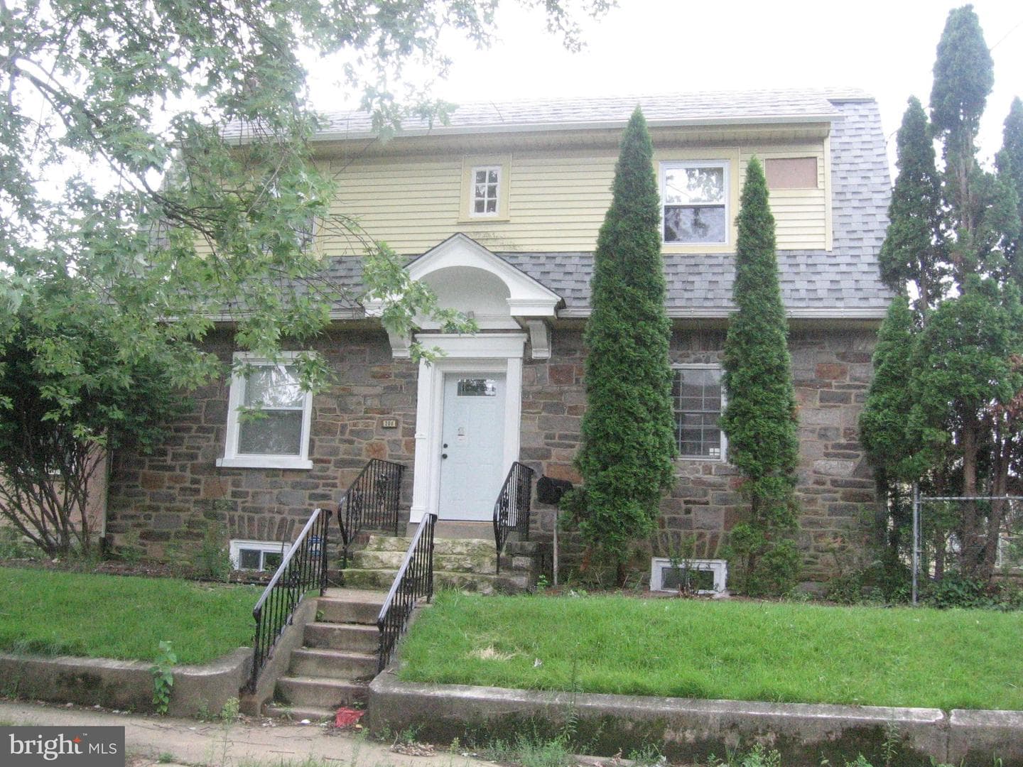 200 W Mowry Street photo 2