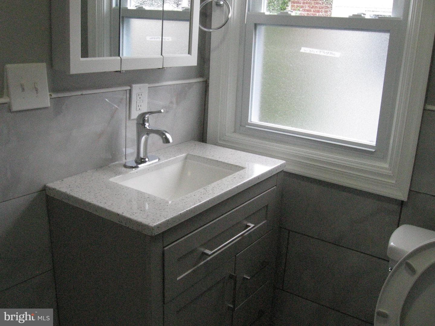 200 W Mowry Street photo 20