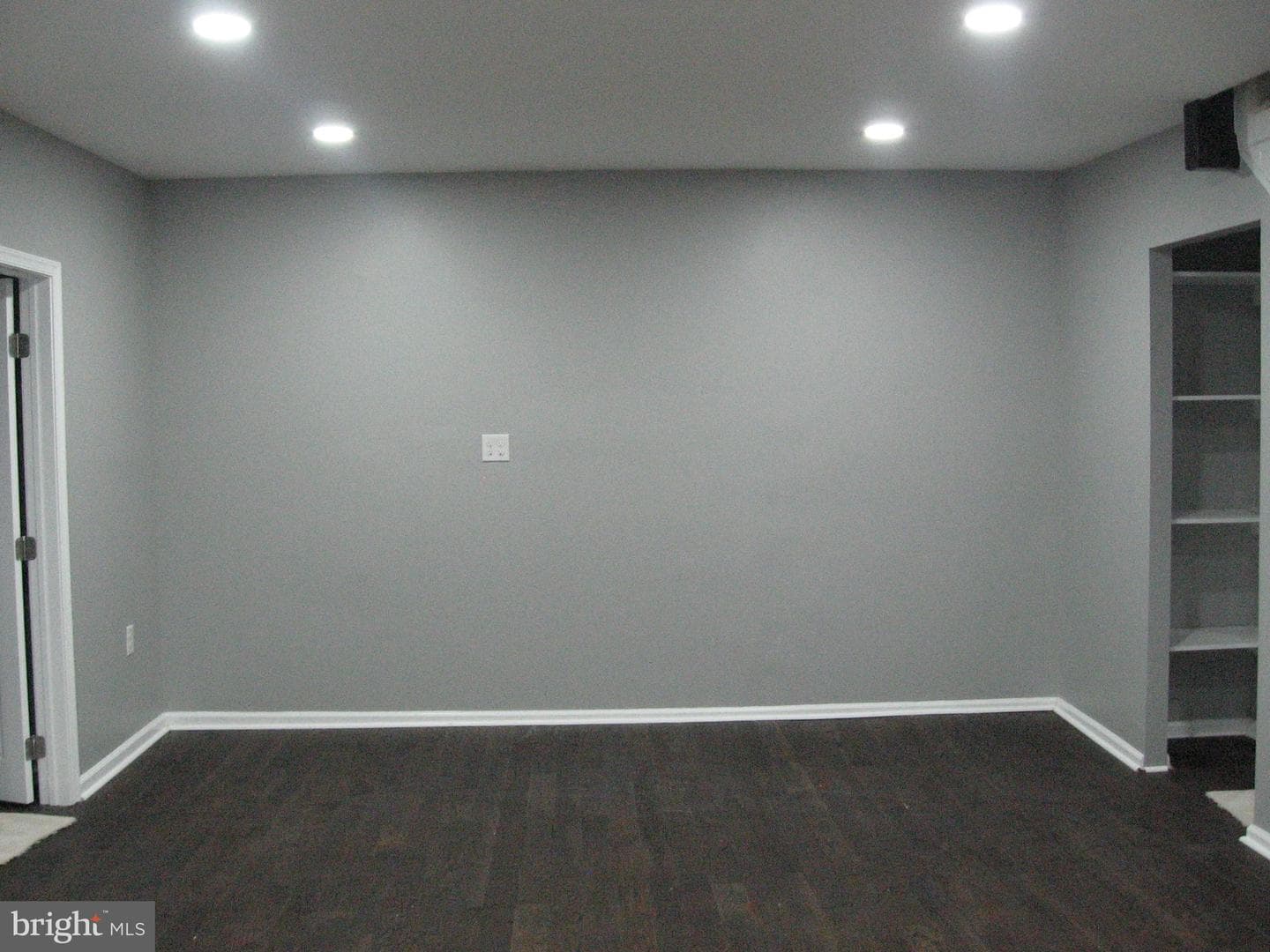 200 W Mowry Street photo 5