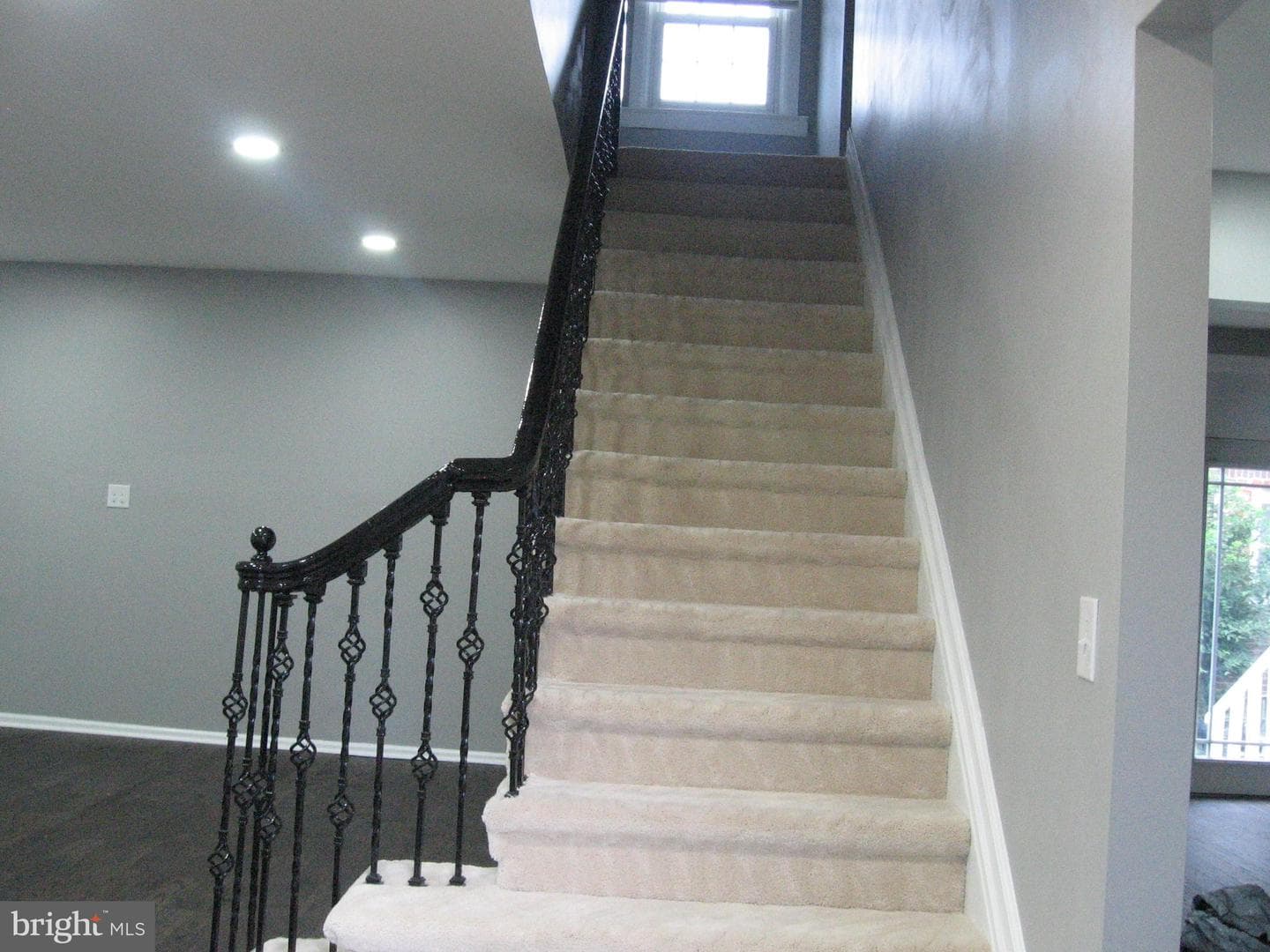 200 W Mowry Street photo 6