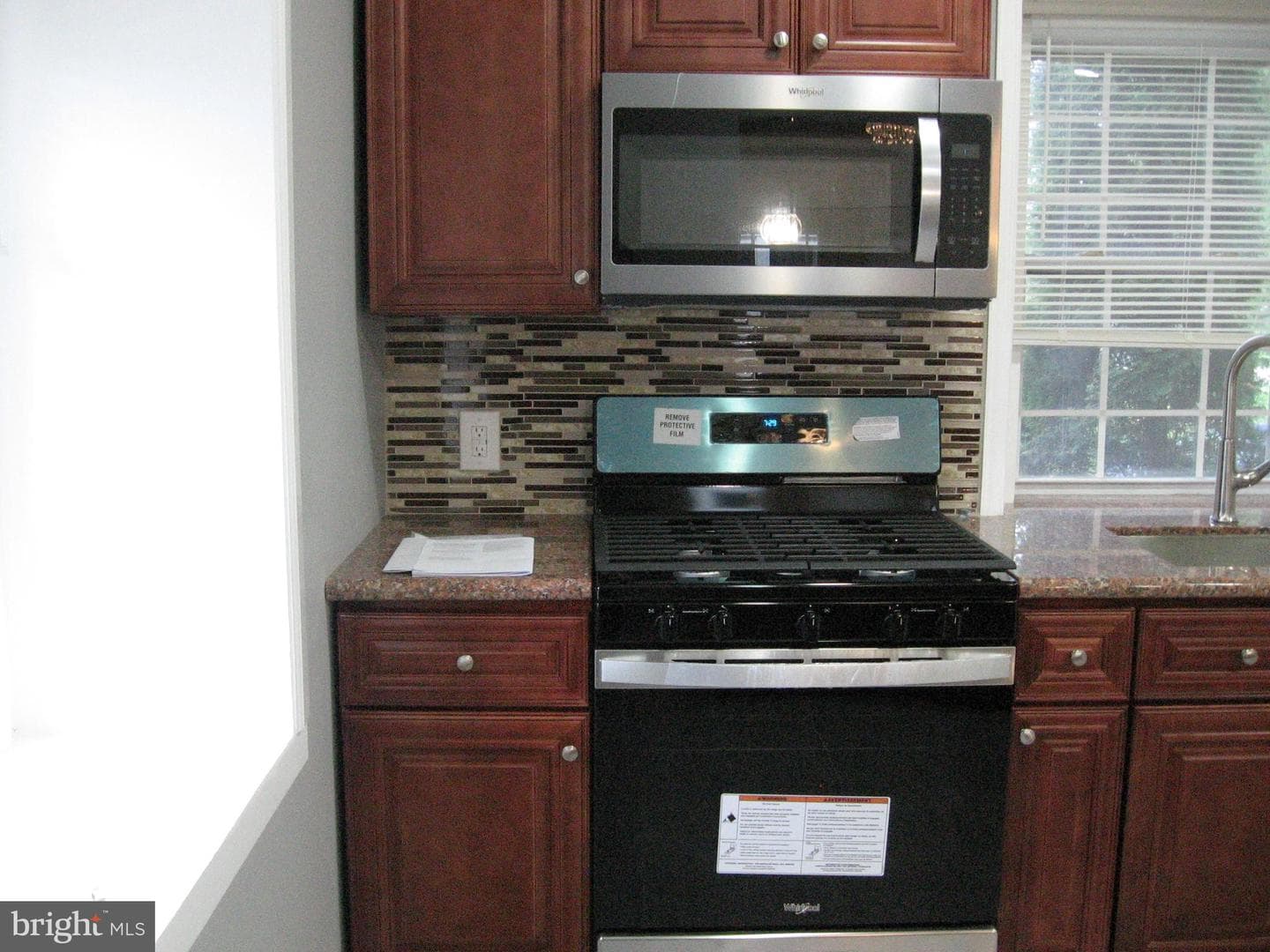 200 W Mowry Street photo 8
