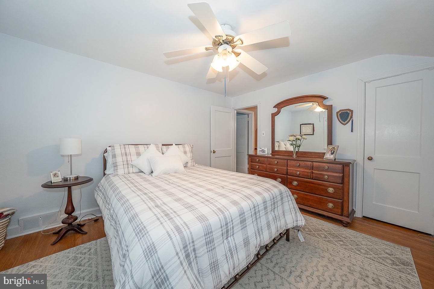34 Schoolhouse Lane photo 18