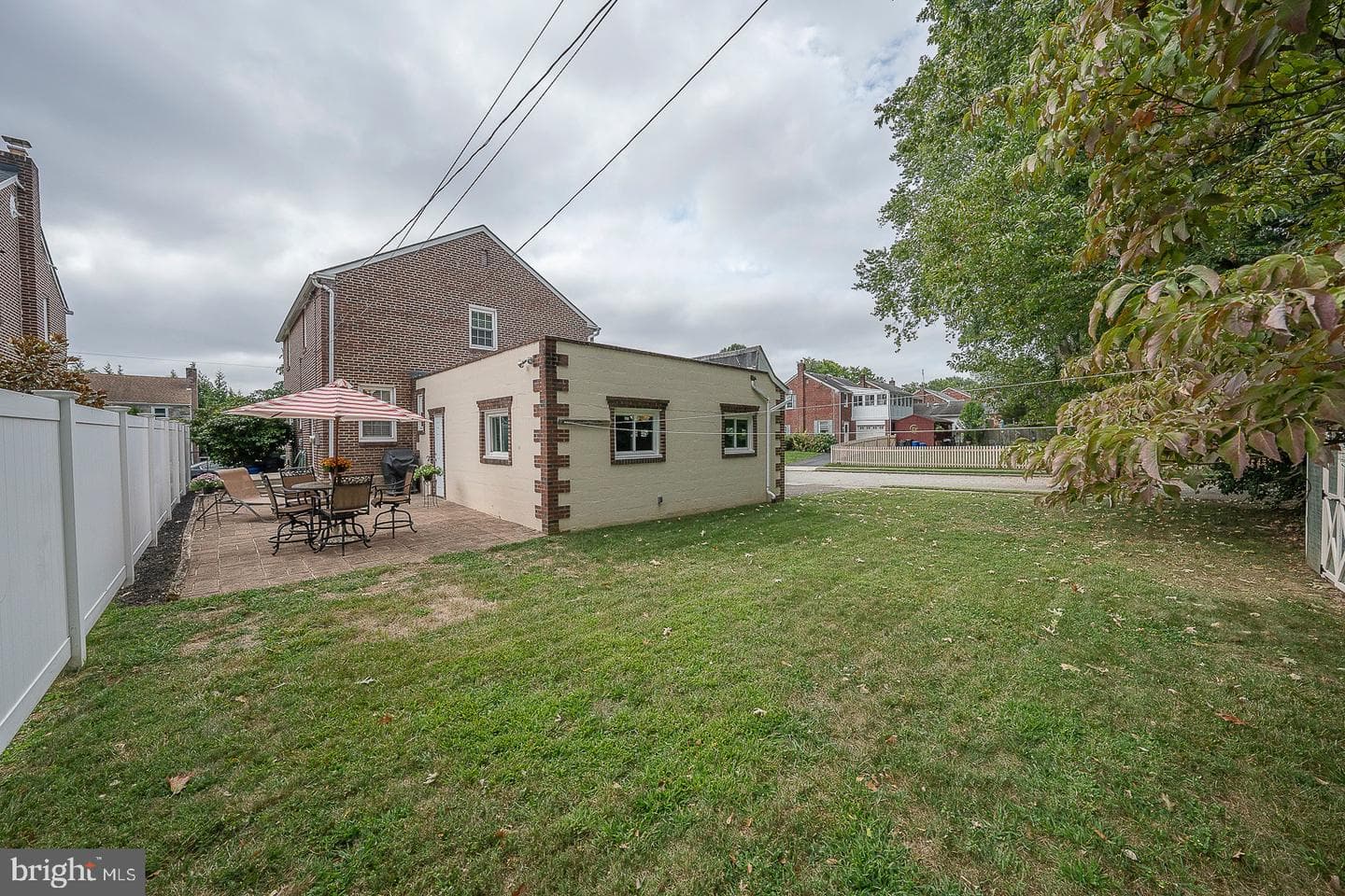34 Schoolhouse Lane photo 22