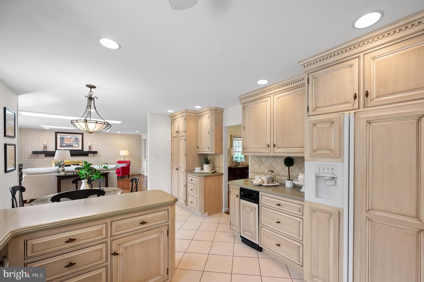 3654 Waynesfield Drive photo 13