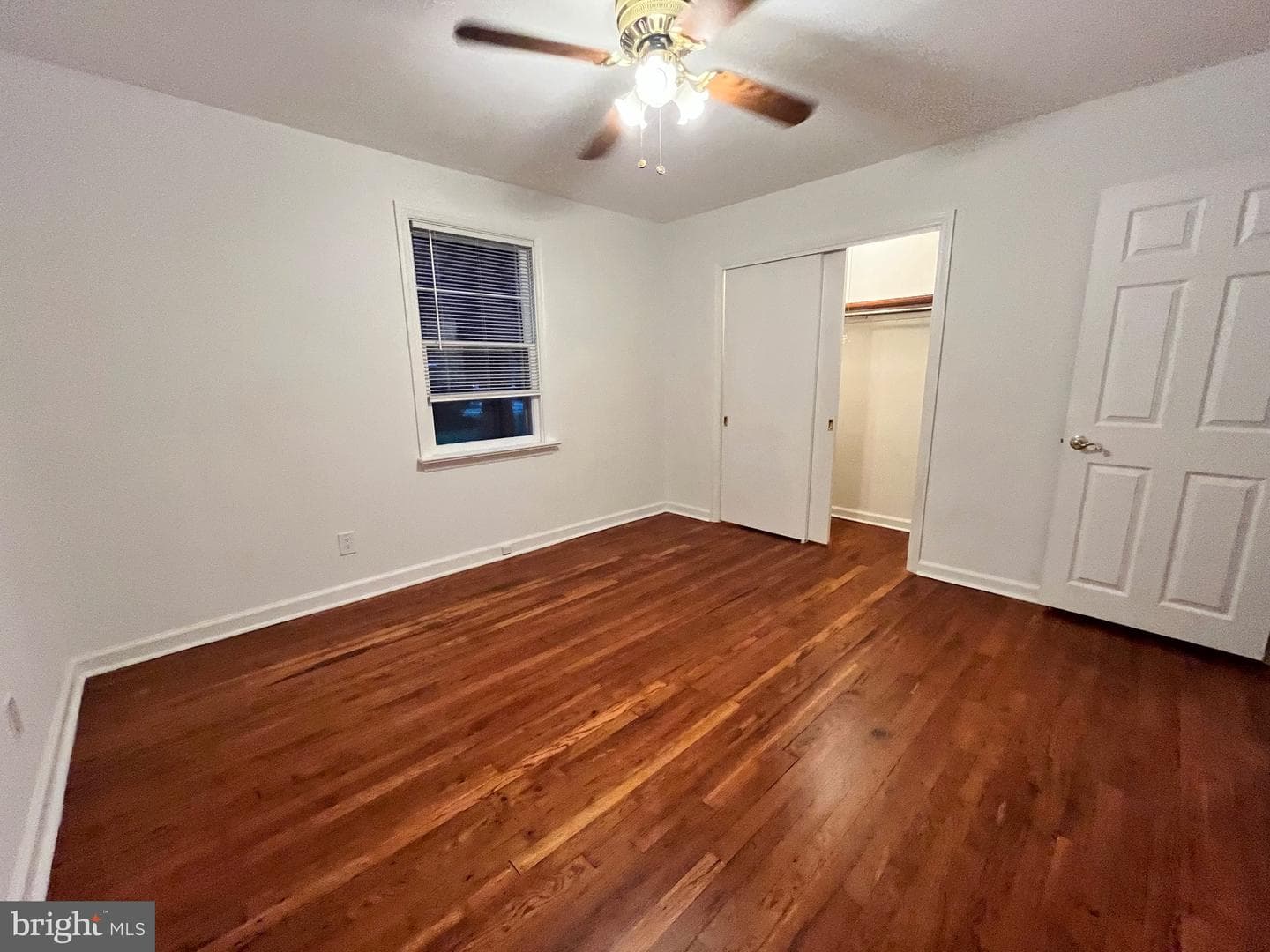 530 Woodglen Road photo 18