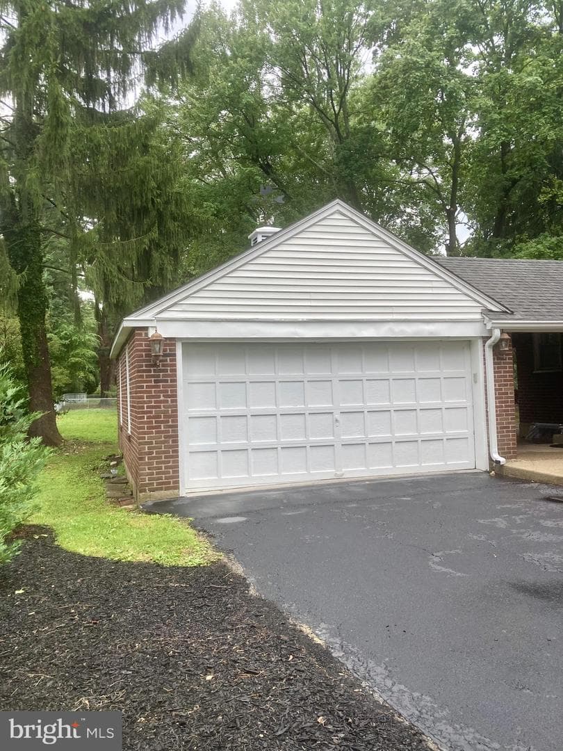 530 Woodglen Road photo 39